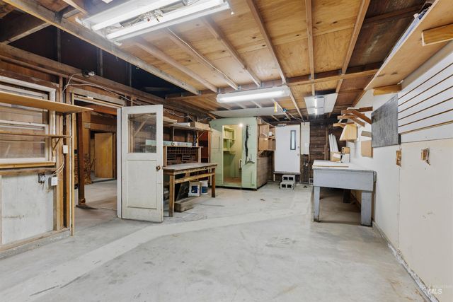 219 Cleveland Blvd, Caldwell, ID 83605
