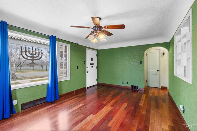219 Cleveland Blvd, Caldwell, ID 83605