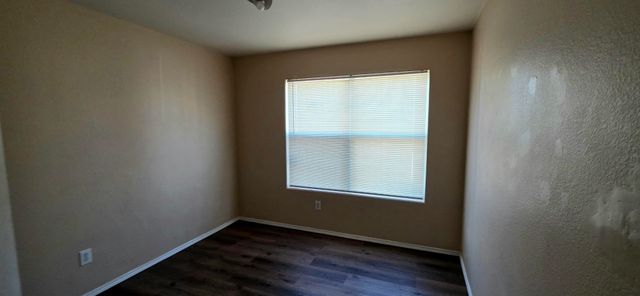 104 Idlewheat Lane, Dallas, TX 75241