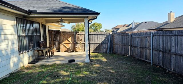 104 Idlewheat Lane, Dallas, TX 75241