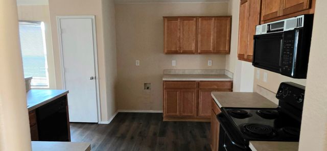 104 Idlewheat Lane, Dallas, TX 75241