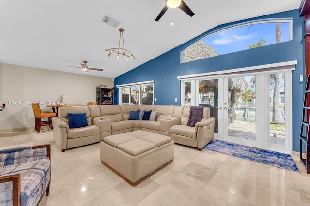 13217 SW 146th St, Miami, FL 33186