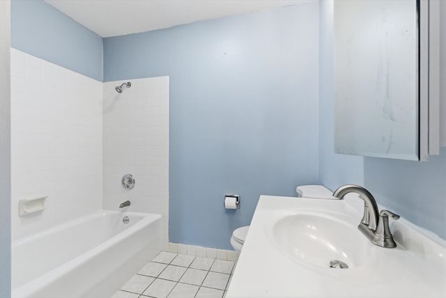 190 S Wood Dale Road 208, Wood Dale, IL 60191