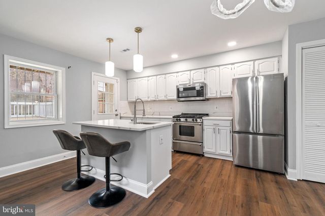 5818 EADS ST NE, Washington, DC 20019