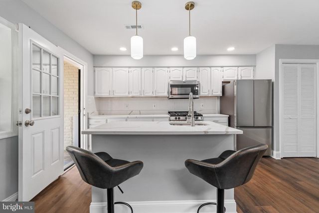 5818 EADS ST NE, Washington, DC 20019