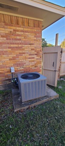 6314 Autumn Woods Trail, Dallas, TX 75232