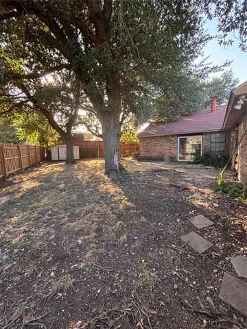 7402 Red Osier Road, Dallas, TX 75249