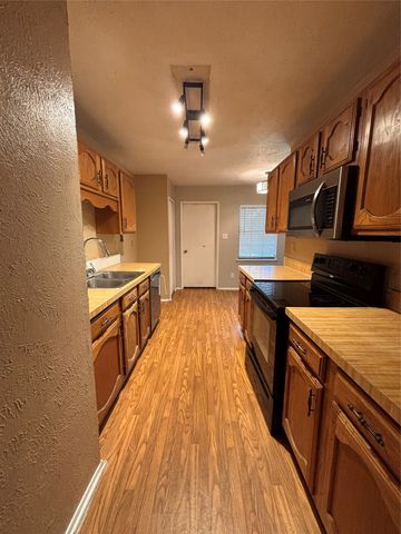 7402 Red Osier Road, Dallas, TX 75249