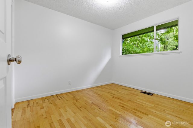 1013 NE 126th Street, Seattle, WA 98125