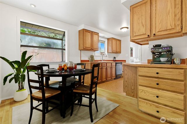 1013 NE 126th Street, Seattle, WA 98125