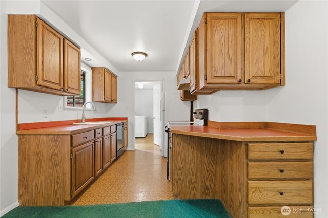 1013 NE 126th Street, Seattle, WA 98125