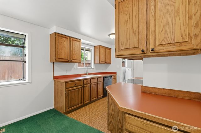 1013 NE 126th Street, Seattle, WA 98125