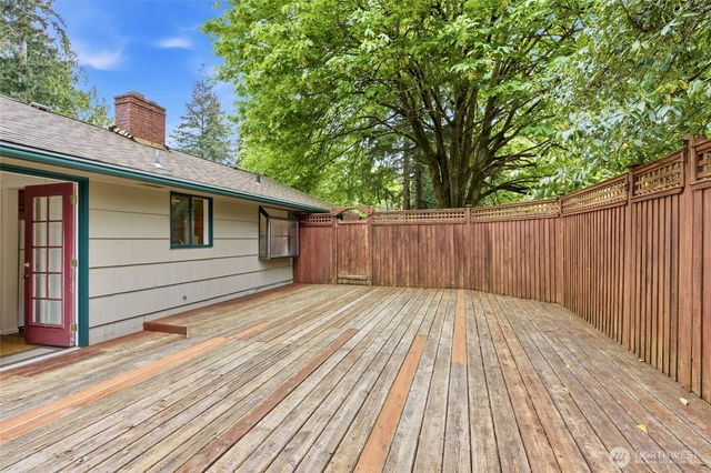 1013 NE 126th Street, Seattle, WA 98125