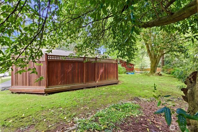 1013 NE 126th Street, Seattle, WA 98125