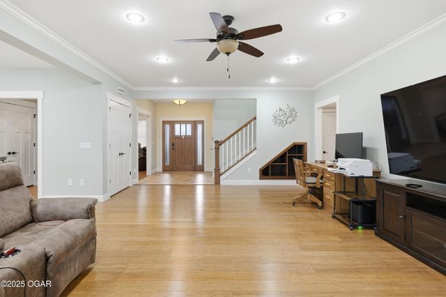 1930 E 17th Street, Joplin, MO 64804