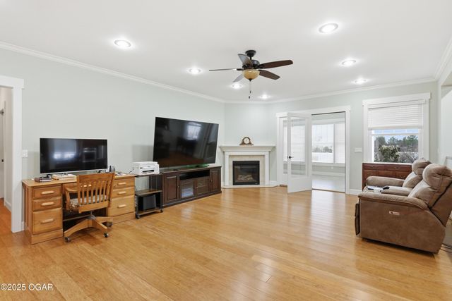 1930 E 17th Street, Joplin, MO 64804