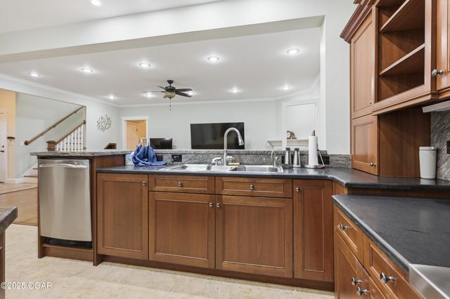 1930 E 17th Street, Joplin, MO 64804