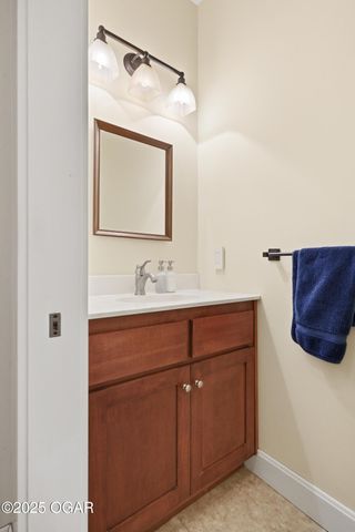 1930 E 17th Street, Joplin, MO 64804