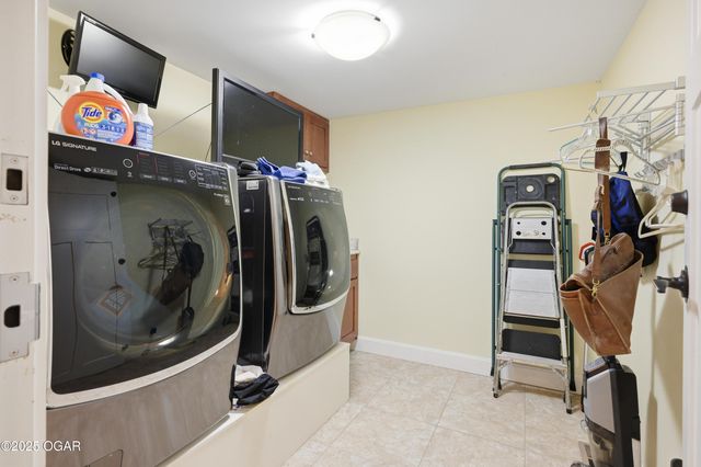 1930 E 17th Street, Joplin, MO 64804