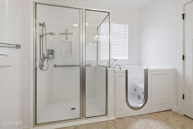 1930 E 17th Street, Joplin, MO 64804