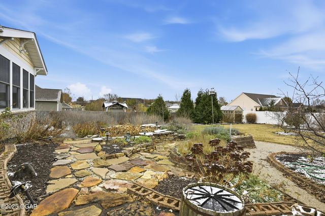 1930 E 17th Street, Joplin, MO 64804