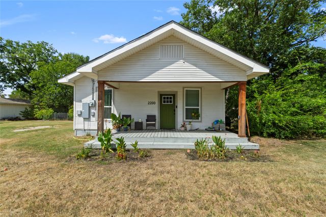 2200 N Beaton Street, Corsicana, TX 75110