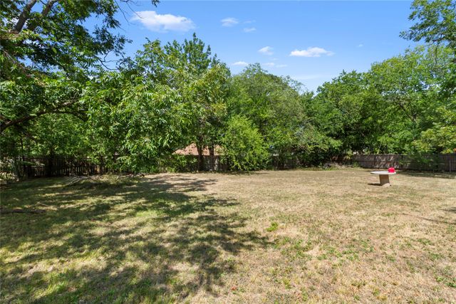 2200 N Beaton Street, Corsicana, TX 75110