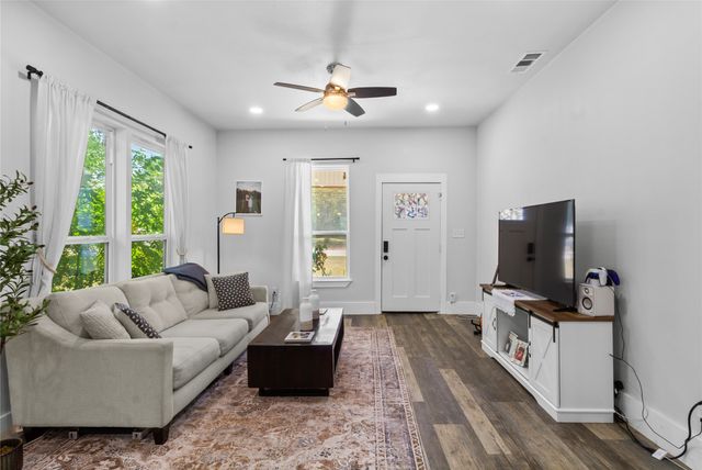 2200 N Beaton Street, Corsicana, TX 75110