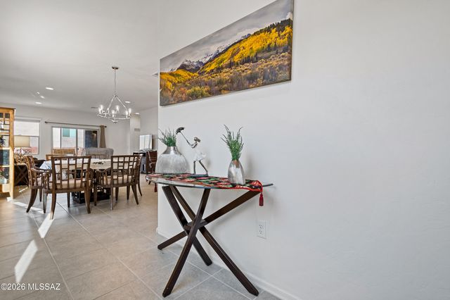 787 E Catwalk Place, Sahuarita, AZ 85614
