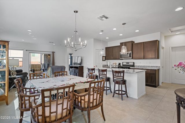 787 E Catwalk Place, Sahuarita, AZ 85614