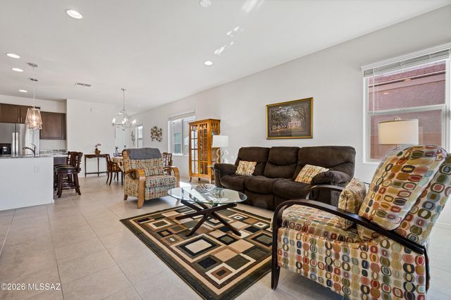 787 E Catwalk Place, Sahuarita, AZ 85614