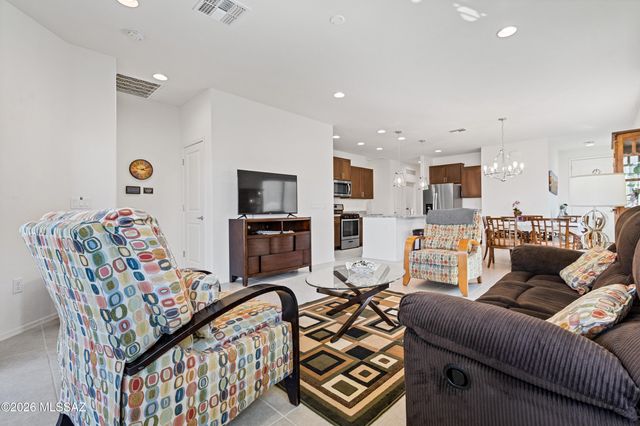 787 E Catwalk Place, Sahuarita, AZ 85614