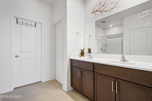 787 E Catwalk Place, Sahuarita, AZ 85614