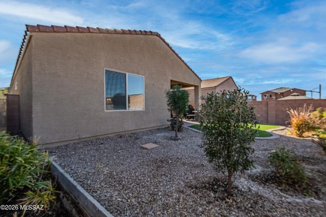 787 E Catwalk Place, Sahuarita, AZ 85614