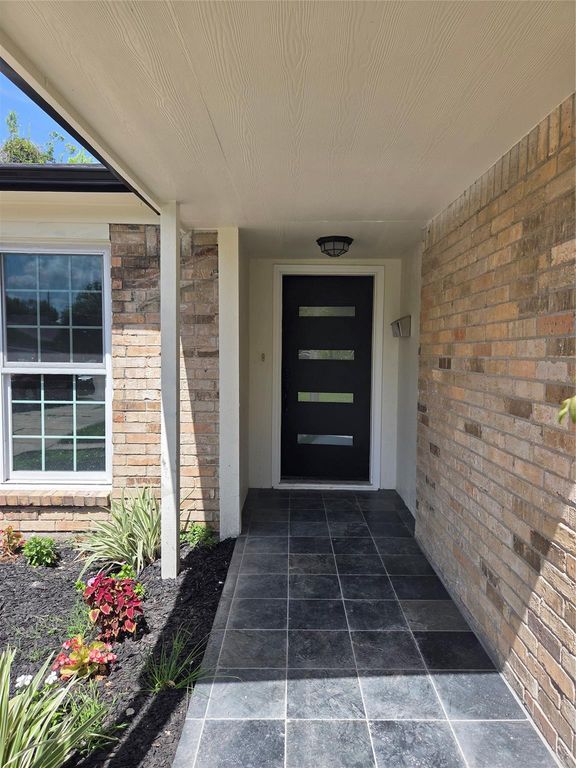 10606 Raydell Drive, Houston, TX 77031