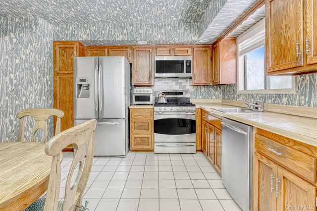 49 Camp Hill Road, Pomona, NY 10970