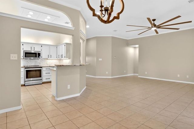 15341 Yardarm Ct, Corpus Christi, TX 78418
