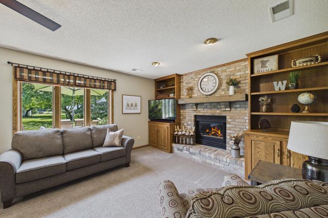 3509 92nd Avenue N, Brooklyn Park, MN 55443