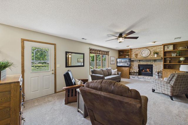 3509 92nd Avenue N, Brooklyn Park, MN 55443