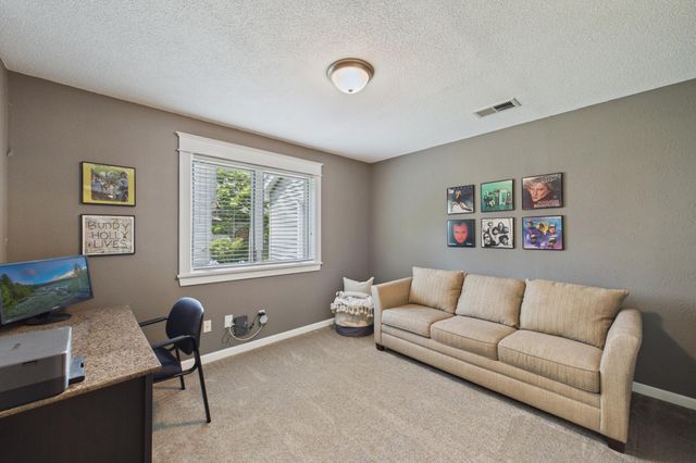 3509 92nd Avenue N, Brooklyn Park, MN 55443