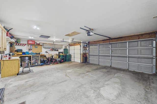 3509 92nd Avenue N, Brooklyn Park, MN 55443
