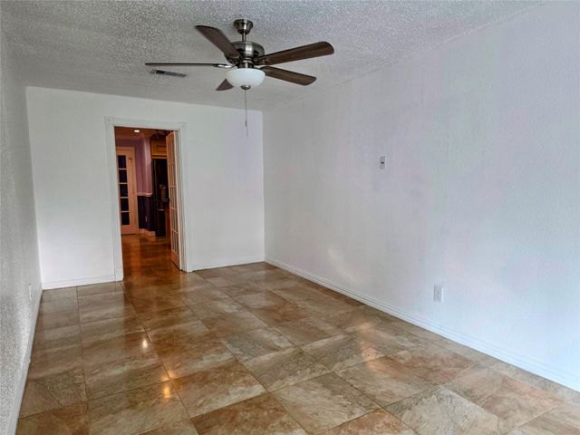 1802 Oaks Drive, Pasadena, TX 77502