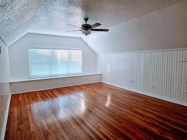 1802 Oaks Drive, Pasadena, TX 77502