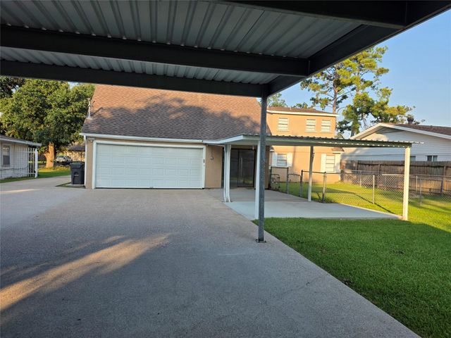 1802 Oaks Drive, Pasadena, TX 77502