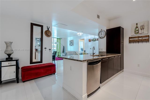 951 Brickell Avenue 705, Miami, FL 33131