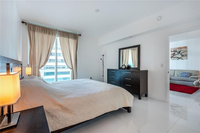 951 Brickell Avenue 705, Miami, FL 33131