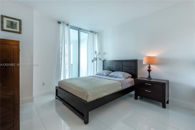 951 Brickell Avenue 705, Miami, FL 33131