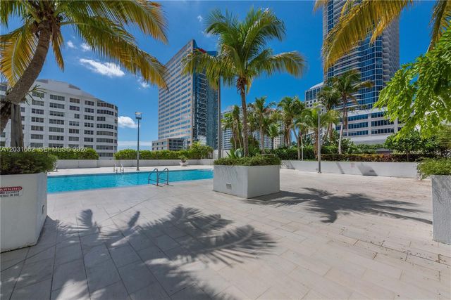 951 Brickell Avenue 705, Miami, FL 33131