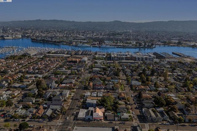 1707 Lincoln Ave, Alameda, CA 94501