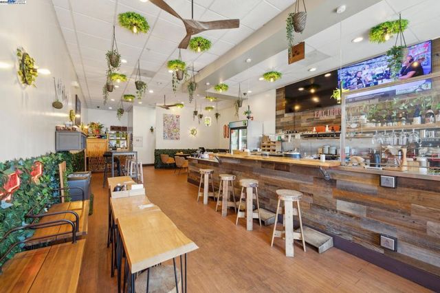 1707 Lincoln Ave, Alameda, CA 94501